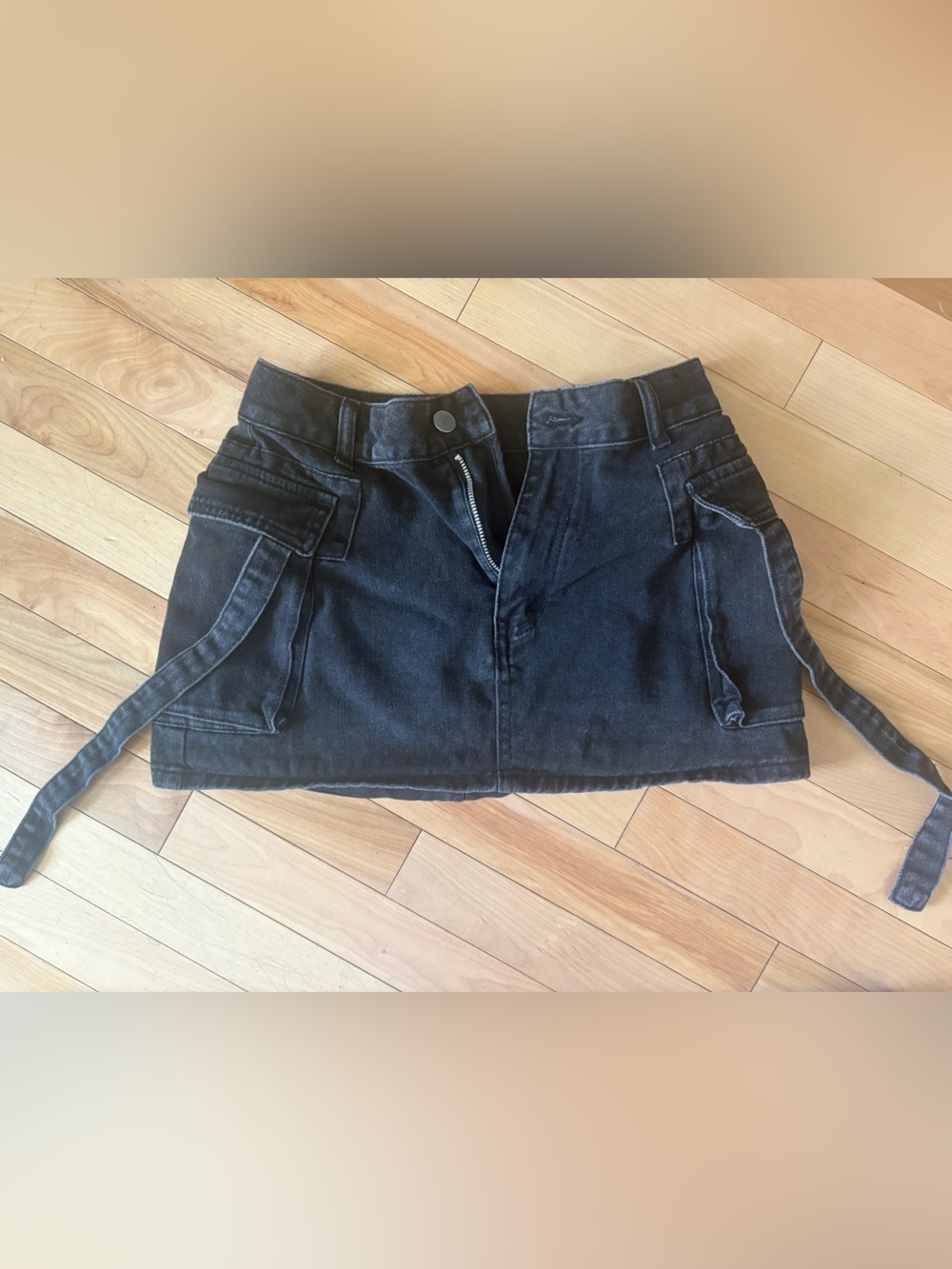 SHEIN Black High-Rise Denim Mini Skirt with Utility Straps